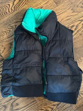 Zara Women’s Green Black Reversible Puffer Vest